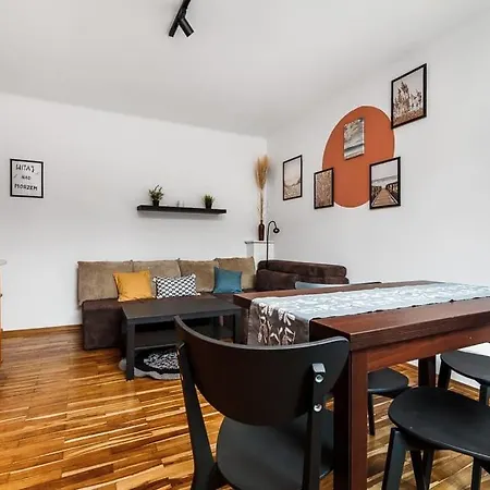 Apartament Hugo Apartment